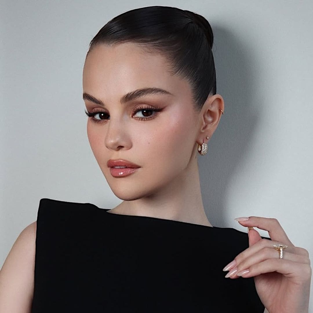 Las 'naked nails' de Selena Gomez son la manicura más sencilla y elegante del momento