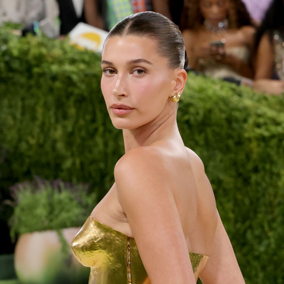 Hailey Bieber confiesa cuál es el entrenamiento por el que ha dejado el pilates: "Se va a sentir más tonificada, más definida"