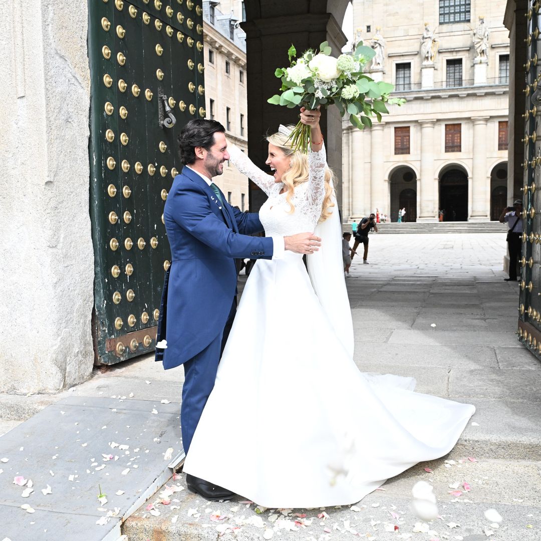 Angie Rigueiro, presentadora de Antena 3, celebra su boda en El Escorial, rodeada de sus compañeros
