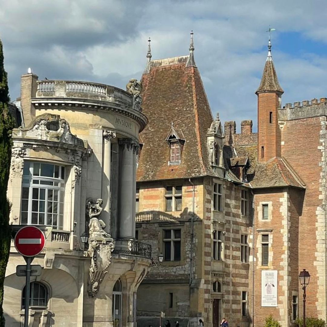 El teatro y el Museo de Bellas Artes de Agen, dos visitas imprescindibles a pocos pasos del Hôtel des Jacobins, Agen, Francia