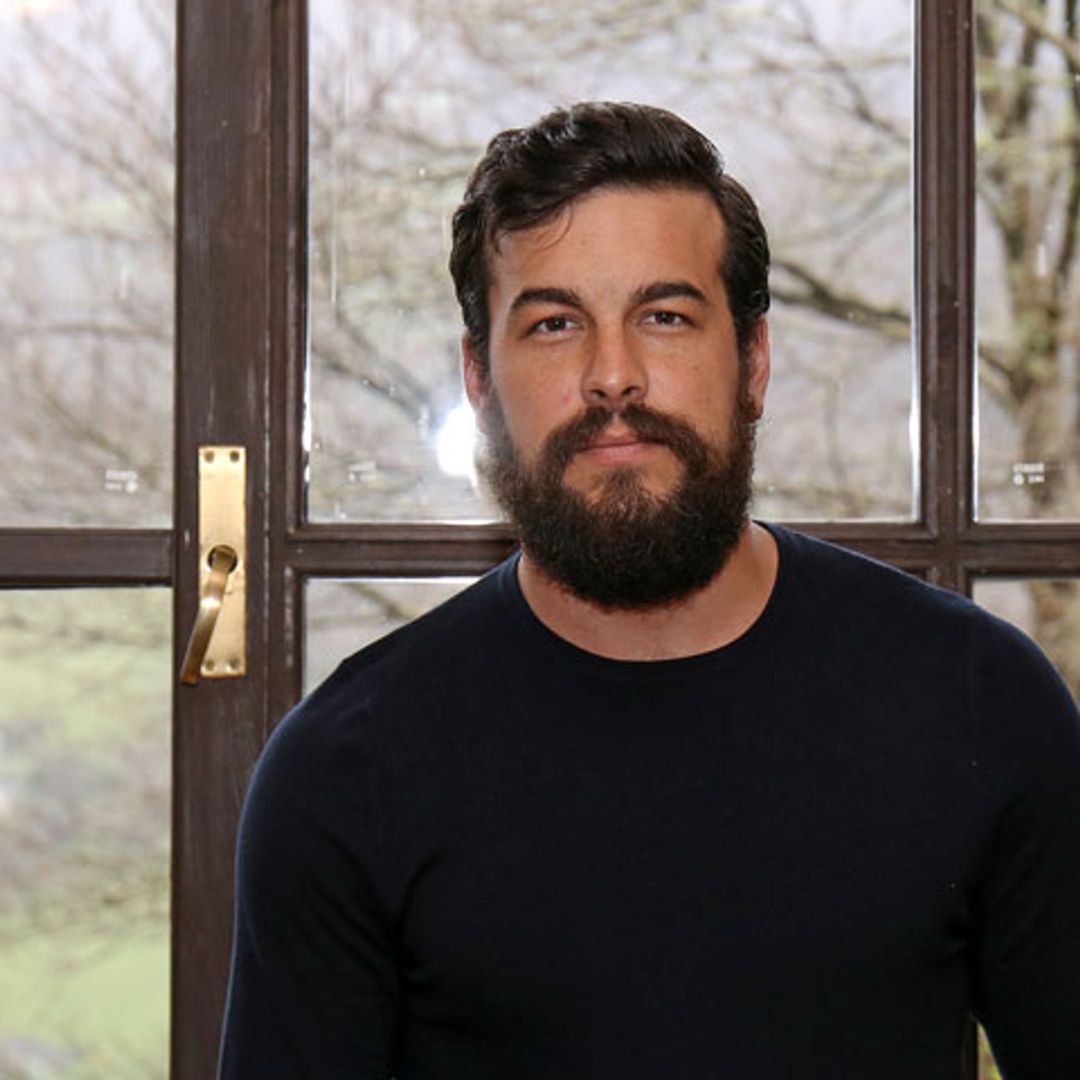 Mario Casas presenta orgulloso a 'su chica'