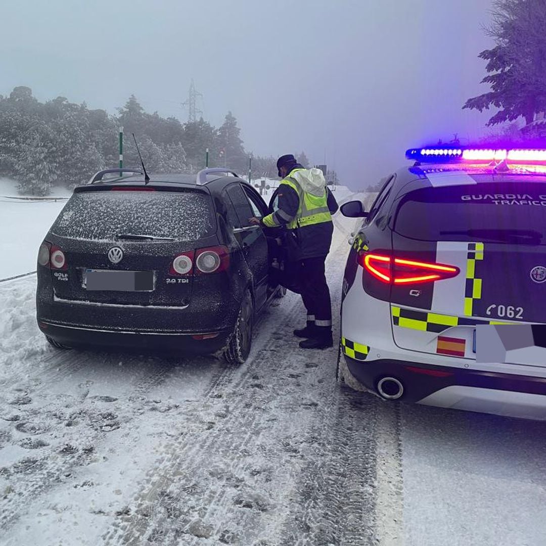 La DGT alerta por nieve y viento este fin de semana: estas son las carreteras más afectadas