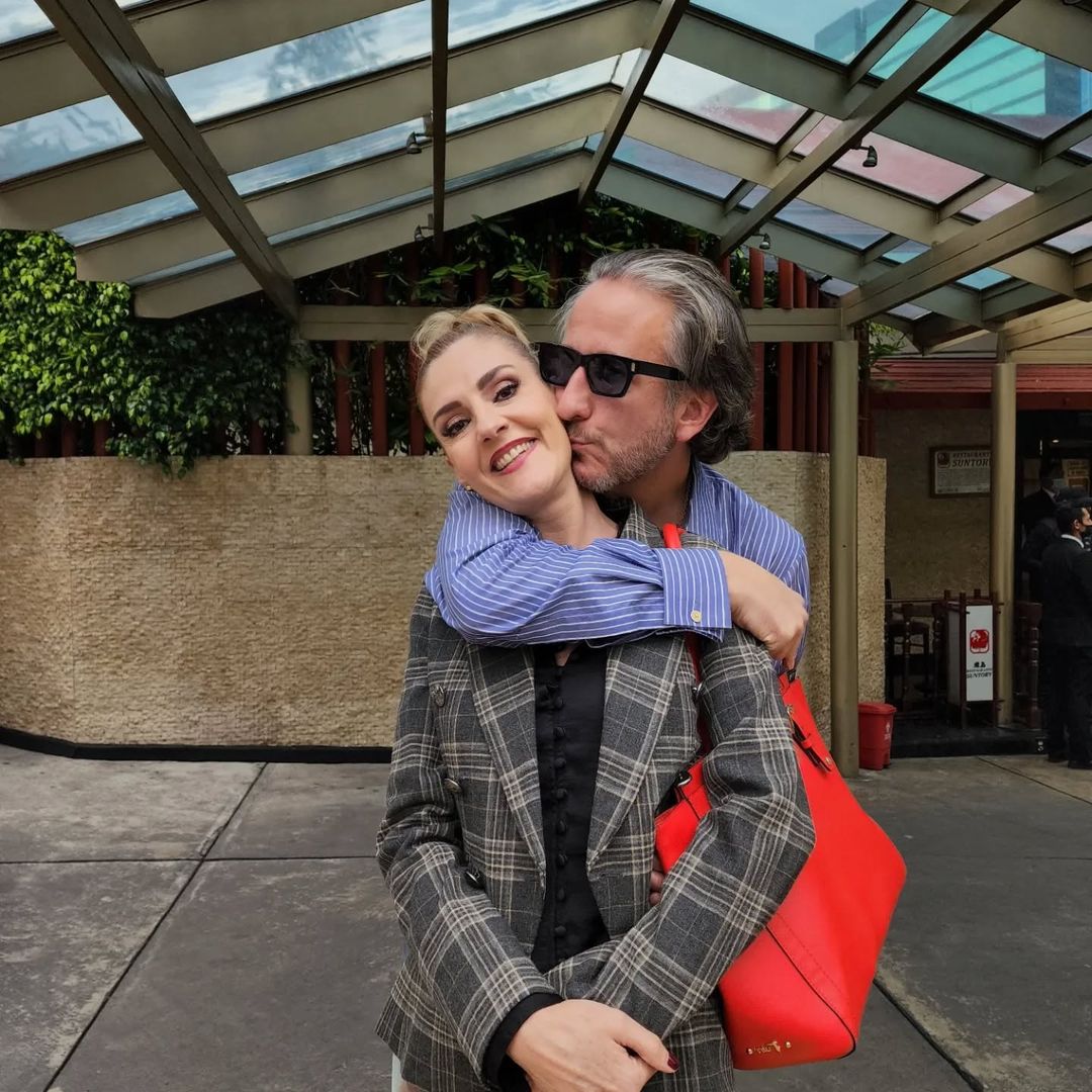 Chantal Andere celebra por todo lo alto su 17° aniversario de bodas con Enrique Rivero Lake