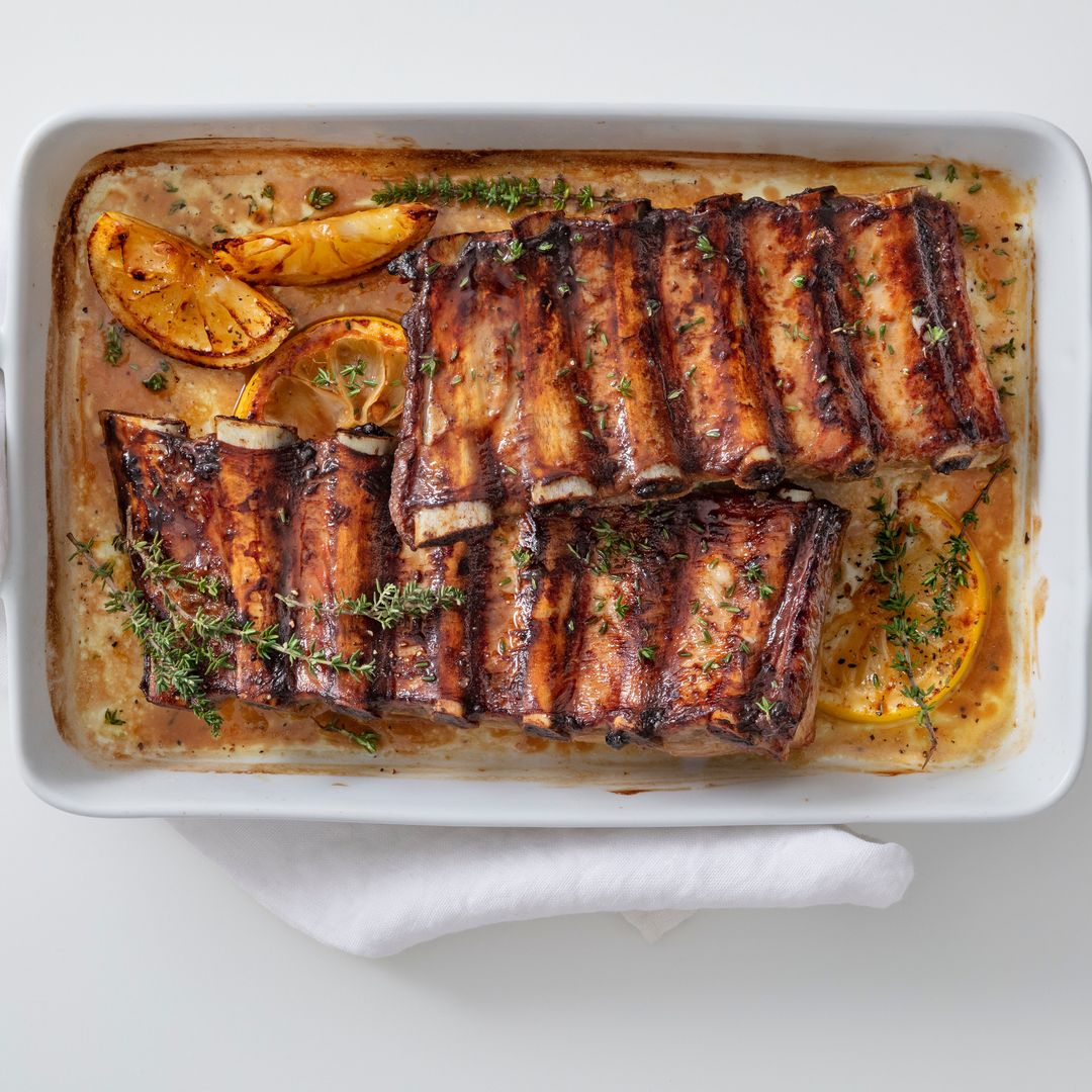 Costillas de cerdo al limón y mostaza: jugosas, aromáticas y con ese toque que siempre triunfa