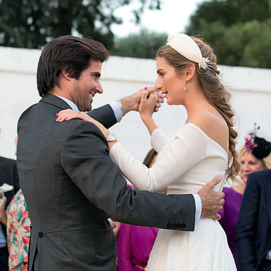 En vídeo: El beso de los novios, el baile de Lourdes... Así fue la fiesta de la boda de Sibi Montes y Álvaro Sanchís