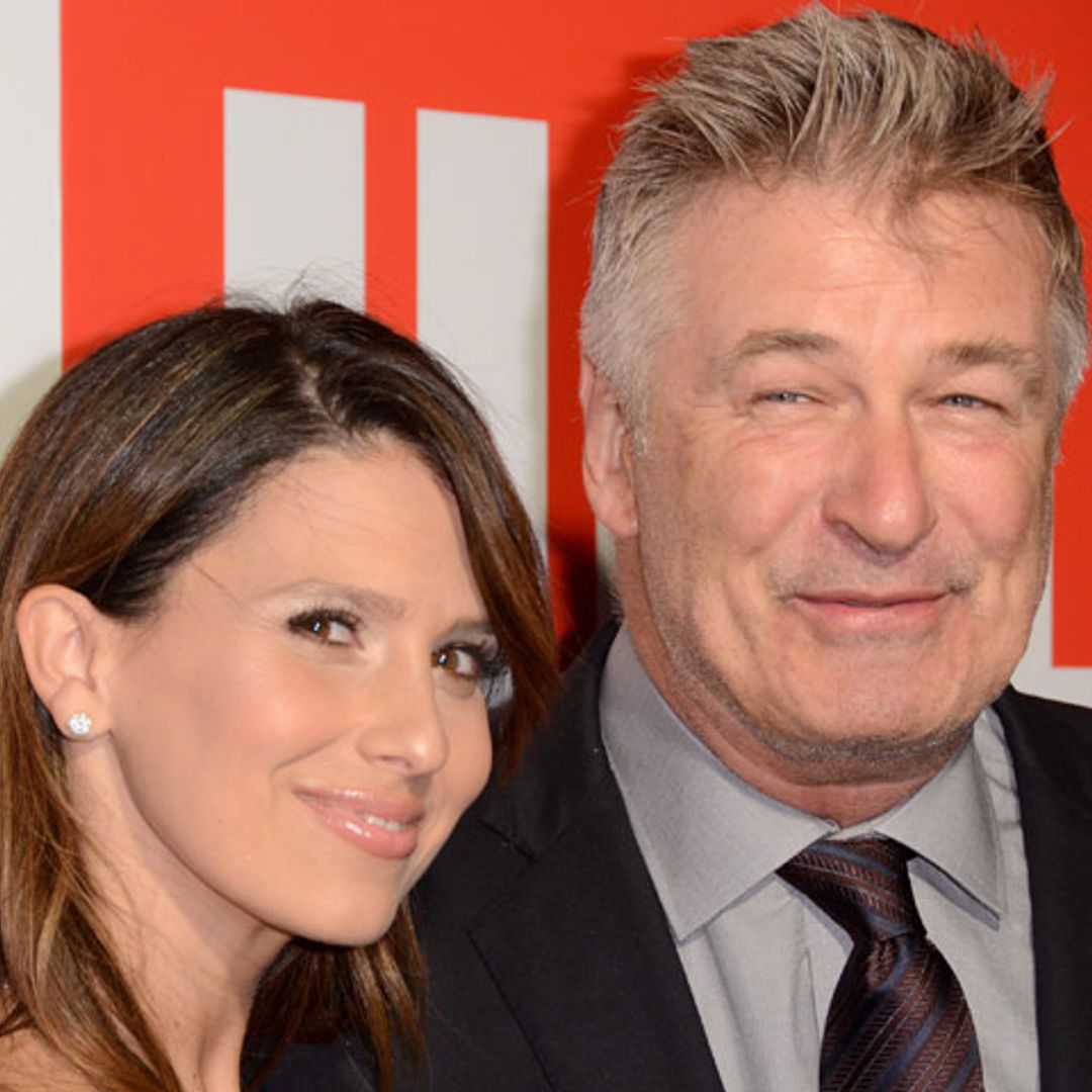 Alec e Hilaria Baldwin eligen la fiesta de lanzamiento de HOLA! USA para reaparecer tras ser padres
