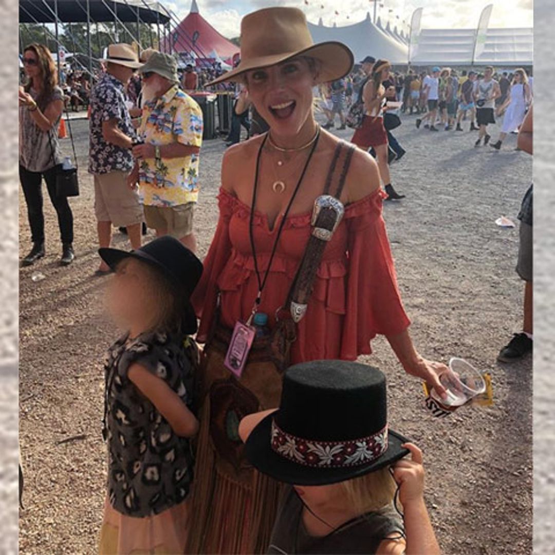 Elsa Pataky, 'rodeo time' con sus hijos