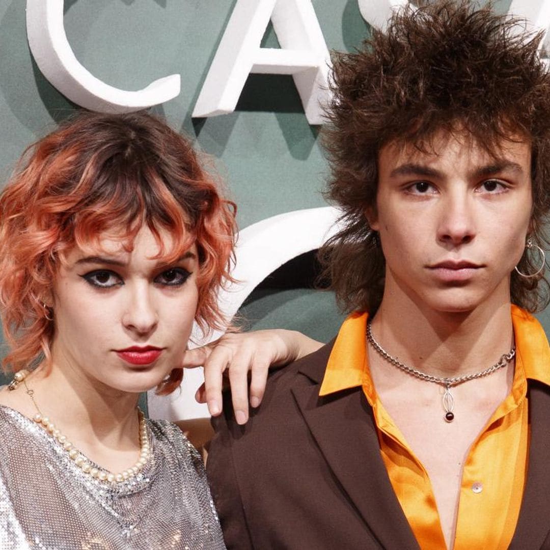 Dora Postigo y Mitch, el original estilo de la pareja más divertida y excéntrica