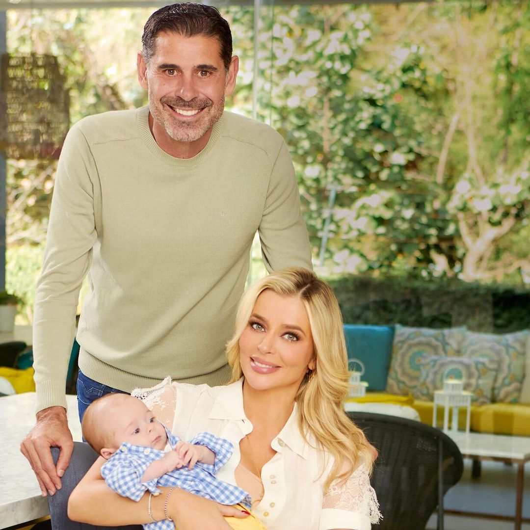 En ¡HOLA!: Fernando Hierro y Fani nos presentan a su bebé, Nicolás Valentín
