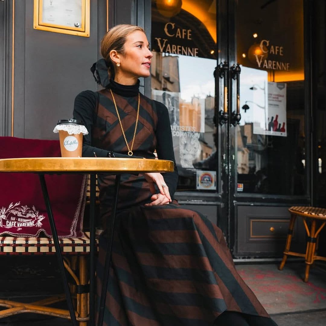 ¿Vestidos de verano en invierno? Inés de Cominges tiene la combinación perfecta para que no pases frío