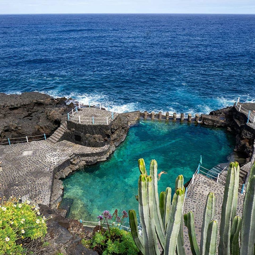 Las mejores piscinas naturales de las Islas Canarias para alargar eternamente el verano