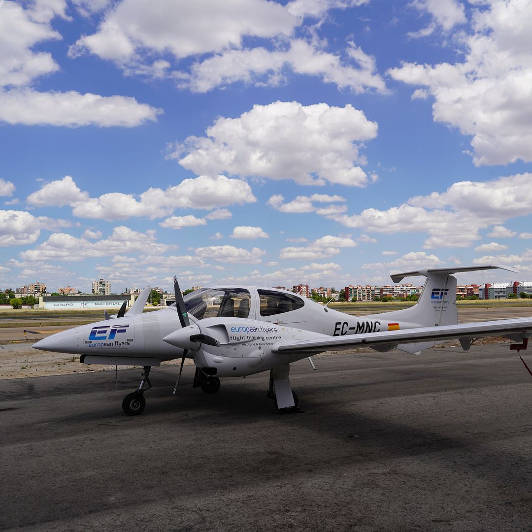 El joven piloto David Virosa.