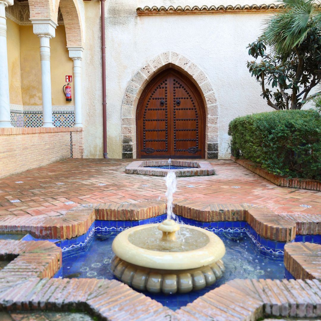 Jardín y fuente del Palacio de los condes de Cervellón, Anna, Valencia