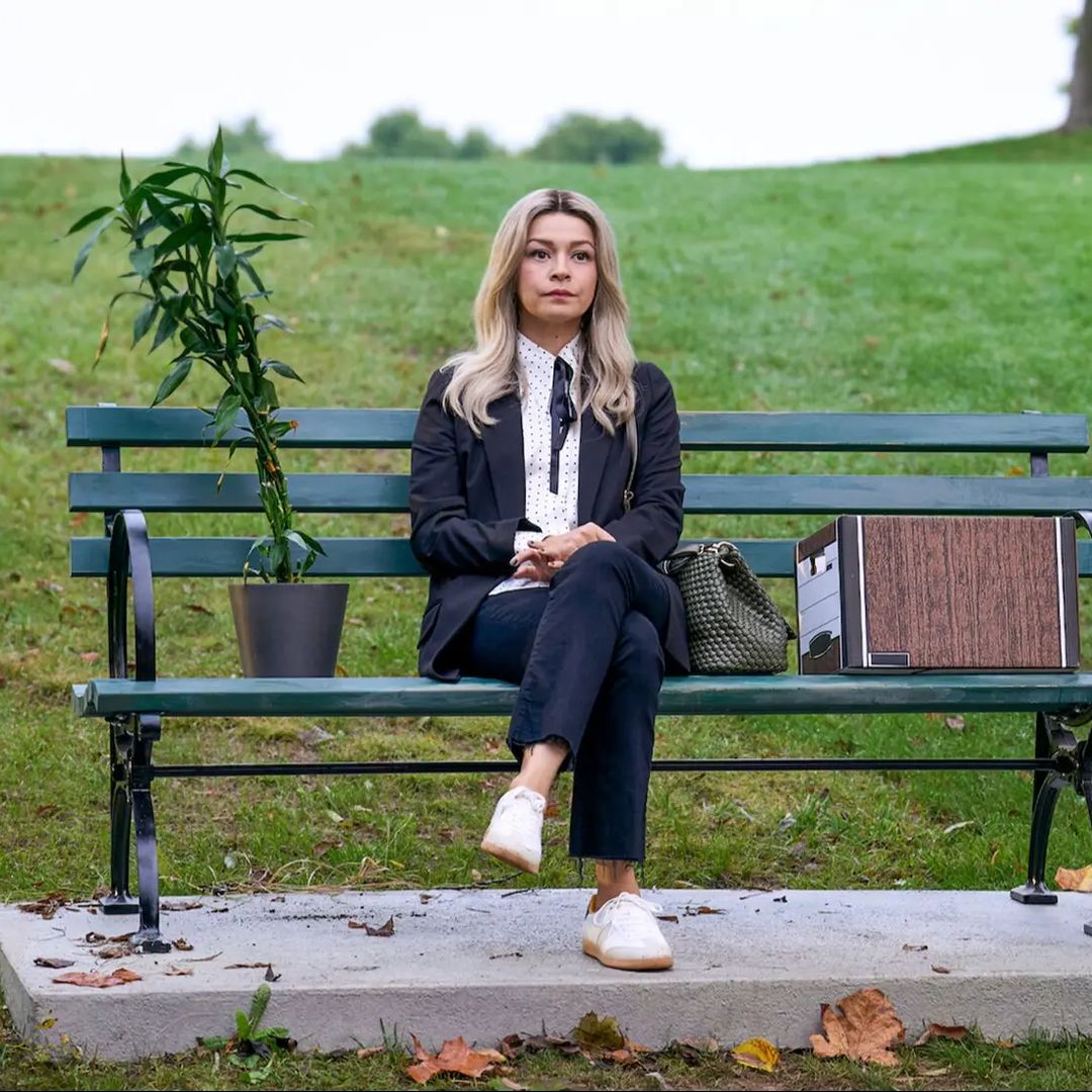 8 capítulos, historias cruzadas y un maratón asegurado: así es el último éxito de Netflix que te hará creer en el destino