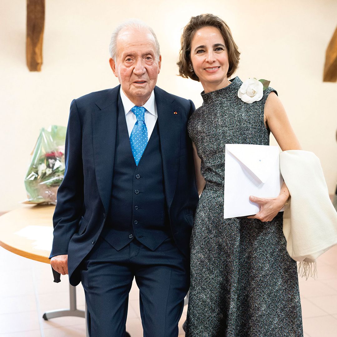 El Rey Juan Carlos no quiso perderse la entrega de su segundo galardón literario