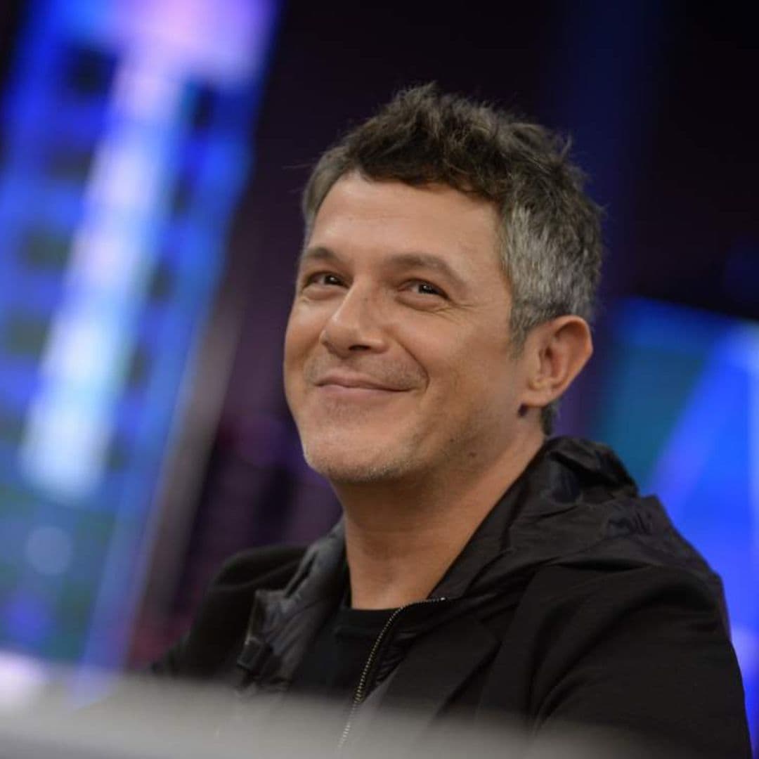 ¡Sorpresa! Alejandro Sanz recibe su propia estrella de Navidad en pleno centro de Madrid