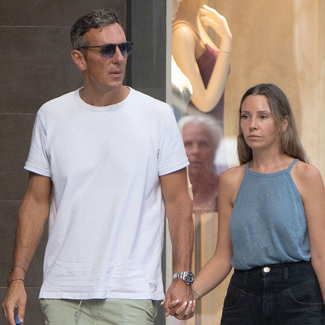 Joaquín Prat y Alexia Pla pasean su amor por las calles de Ibiza