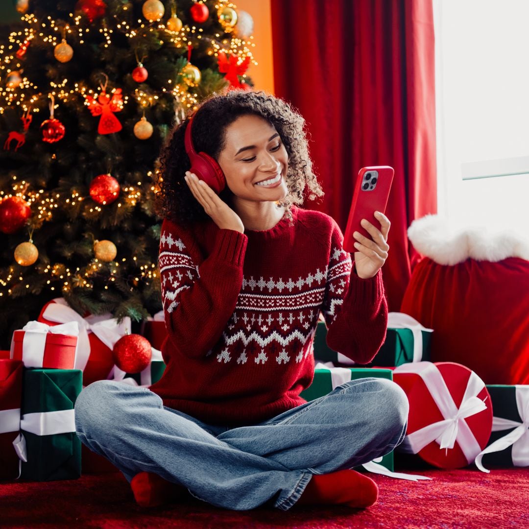 Luis Guillén Plaza, psicólogo: "Al oír villancicos, vienen a la mente escenas de Nochebuena de años pasados, reuniones con seres queridos o la emoción al decorar el árbol"