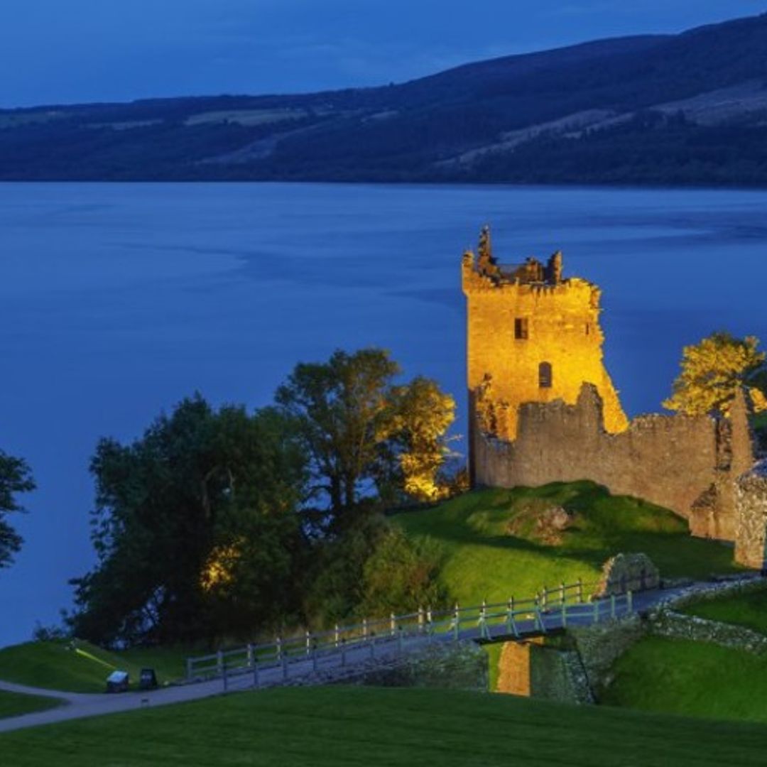 Imán Nevera Lago Ness Escocia - Regalo Coleccionable Y Recuerdo De Viaje Hecho A Mano En Reino Unido