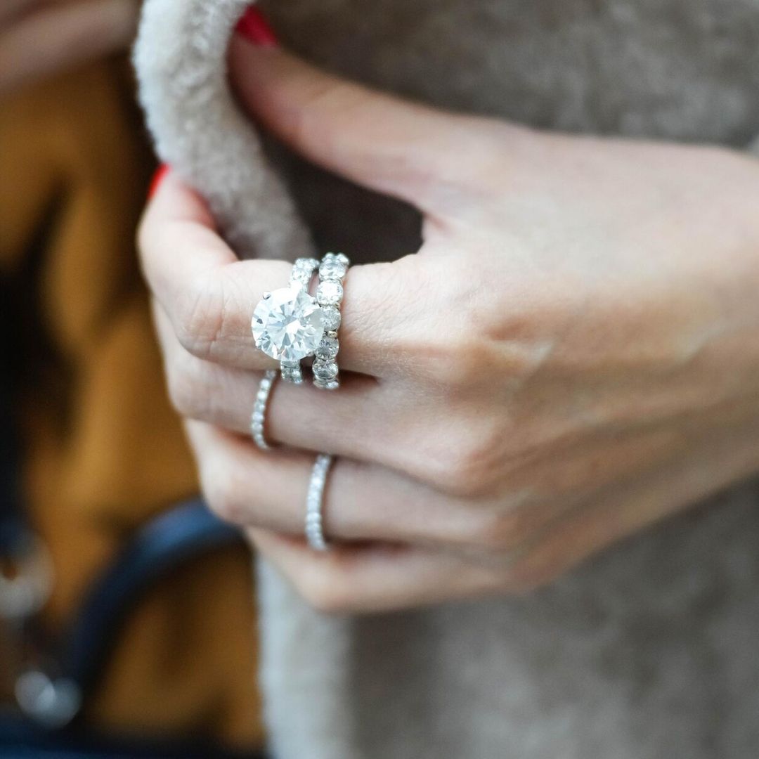 5 trends de anillos de compromiso que pisarán fuerte este 2023