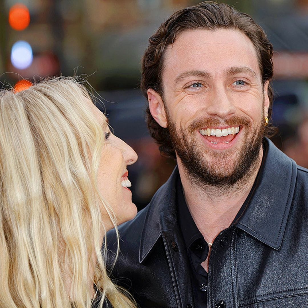 ¡Abran paso al chico del momento! Aaron Taylor-Johnson apoya a su mujer en el estreno de la película de Amy Winehouse