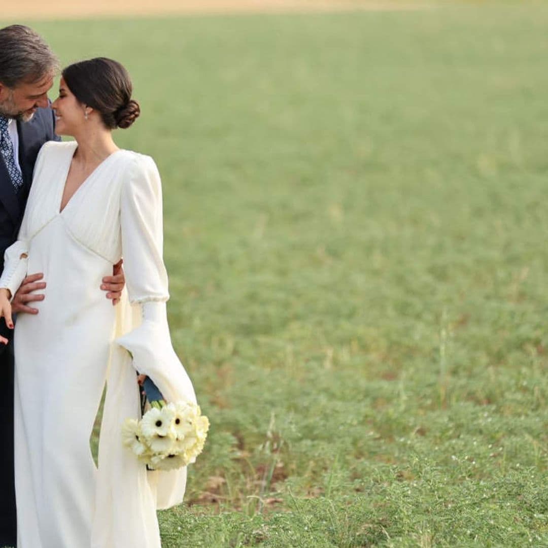 La historia de Tamara, la novia del vestido sencillo y con capa que celebró su boda en Madrid