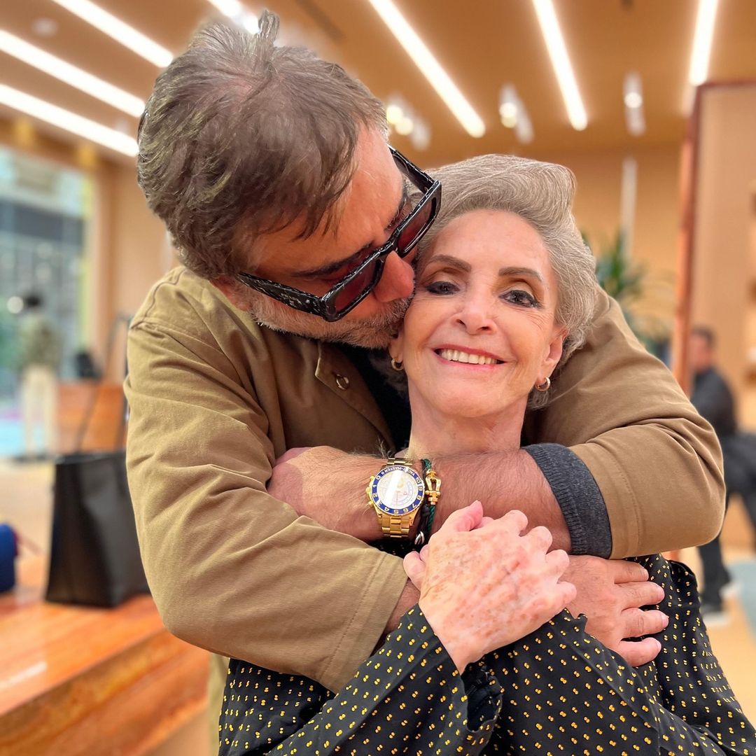 Alejandro Fernández celebra a su madre, doña Cuquita, con lindas fotos: ‘Suertudo de tenerte’