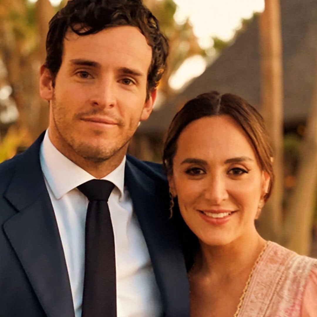 El esperado posado de Tamara Falcó con Iñigo Onieva en la boda de su primo, Álvaro Castillejo
