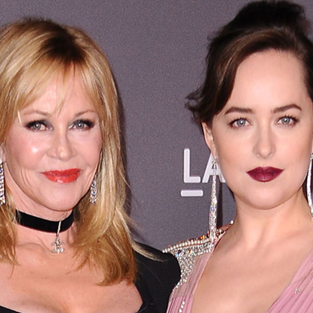 Mientras Stella viaja a España para arropar a Antonio Banderas, Melanie Griffith y Dakota Johnson permanecen en Los Ángeles