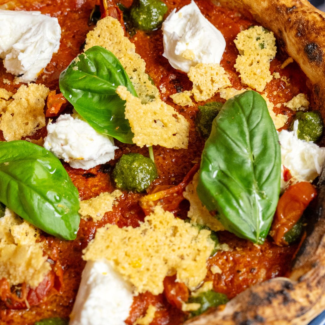 Las 6 pizzerías españolas que están entre las 50 mejores del mundo: de Madrid a Barcelona, pasando por Bilbao y Santiago de Compostela
