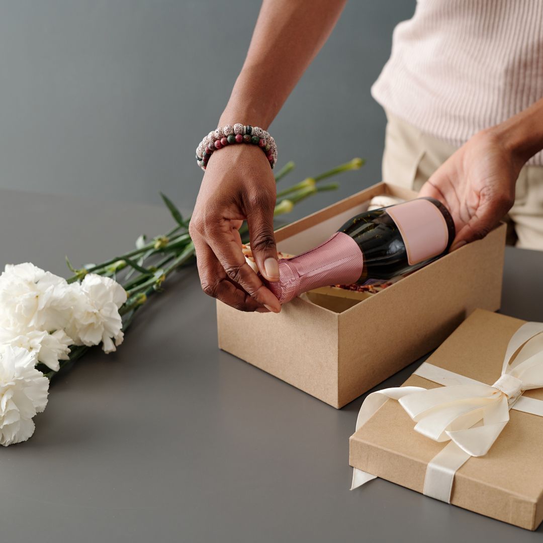 Los vinos perfectos para regalar a las mamás más disfrutonas: blancos, tintos, rosados o espumosos