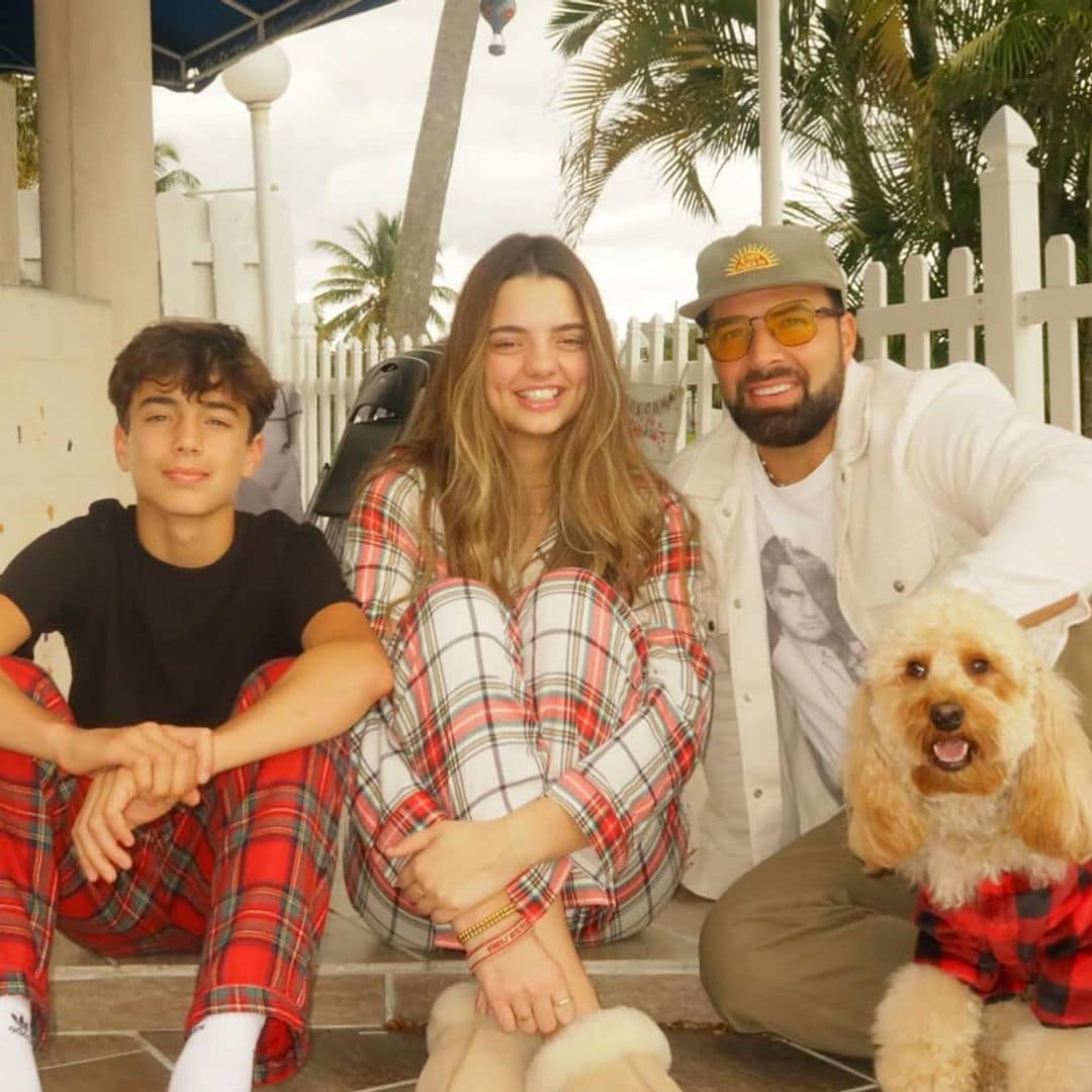 Jencarlos Canela mantiene viva la tradición navideña con sus hijos, fruto de su relación con Gaby Espino