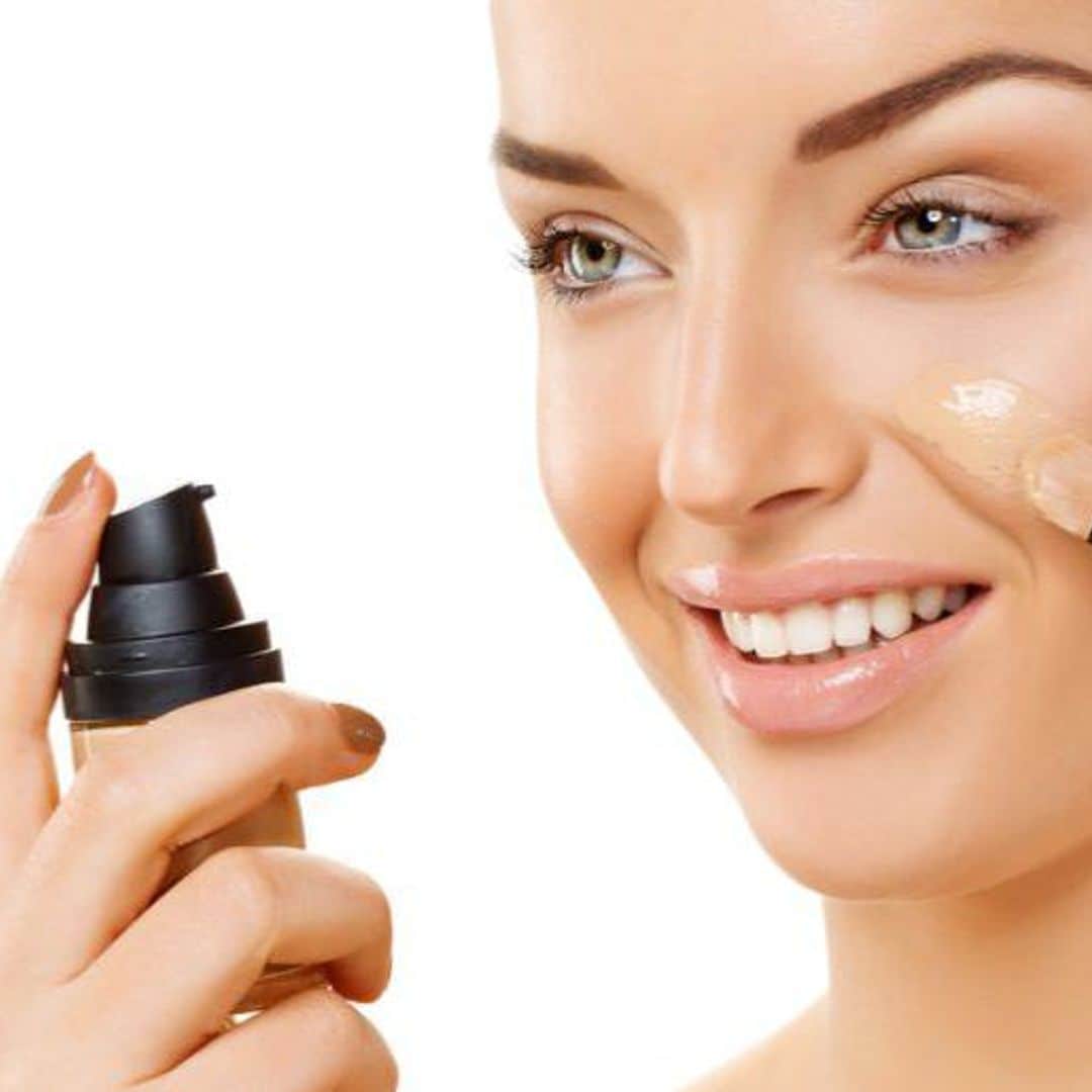 ¿Qué bases de maquillaje debo llevar según mi edad?
