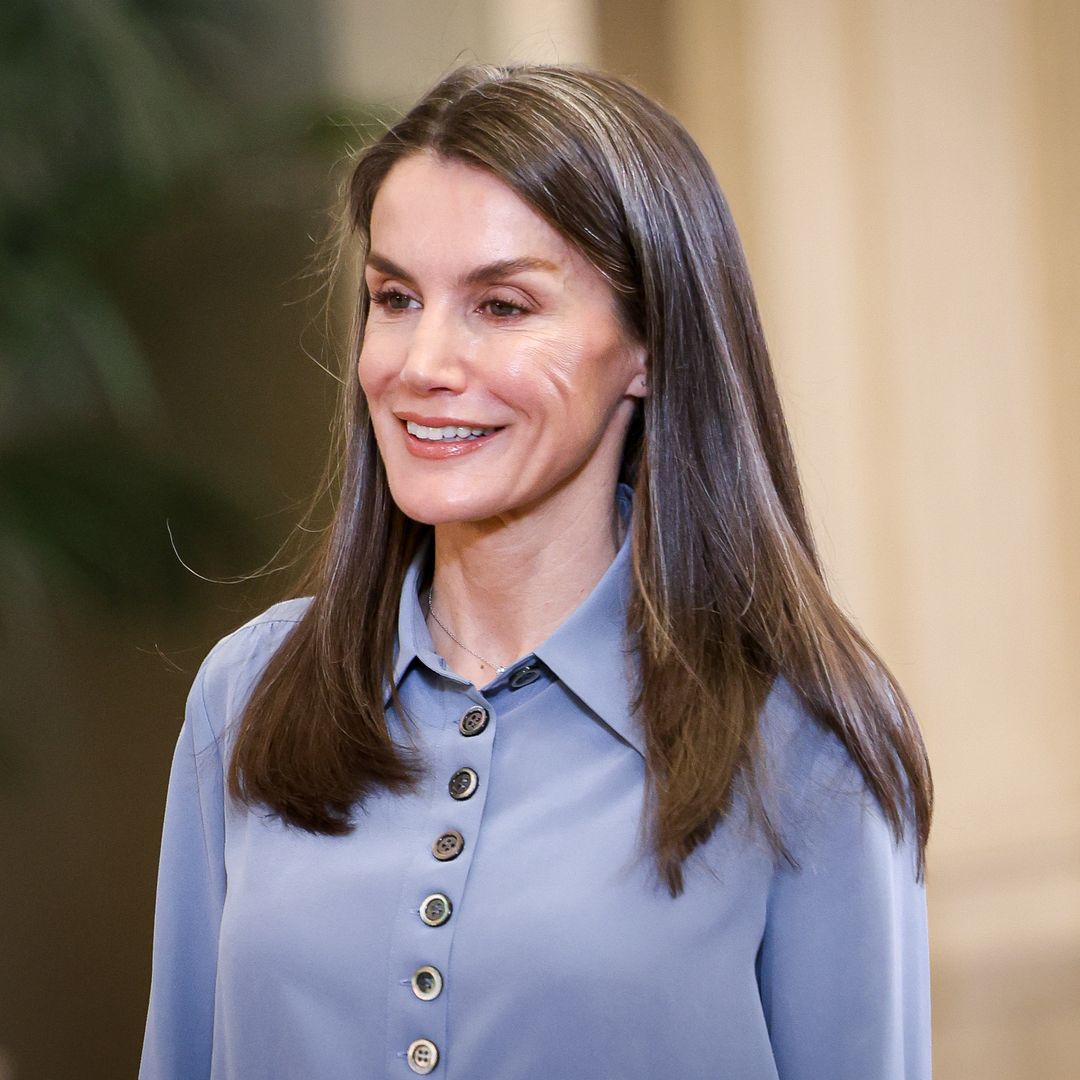 La semana de la moda de la Reina Letizia: su obsesión por lana y la visita a su zapatero centenario favorito