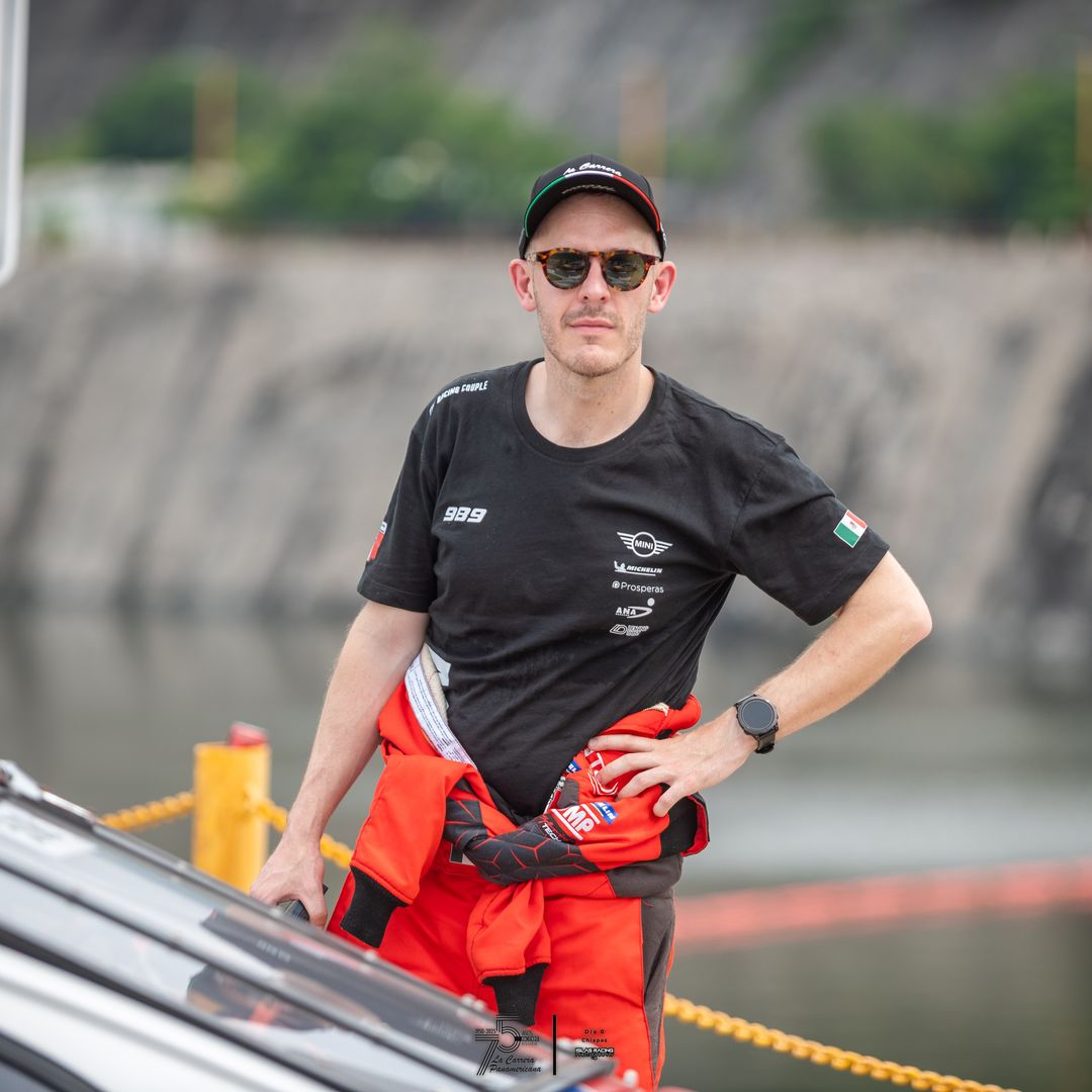 Los pilotos comparten un poco de los retos físicos de carreras de esa magnitud.