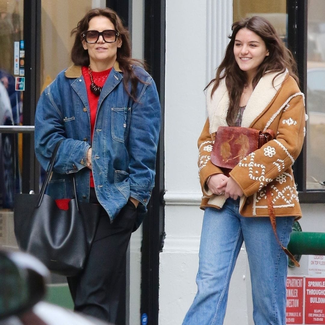 Suri Cruise sorprende a Katie Holmes con un emotivo regalo por su 46 cumpleaños