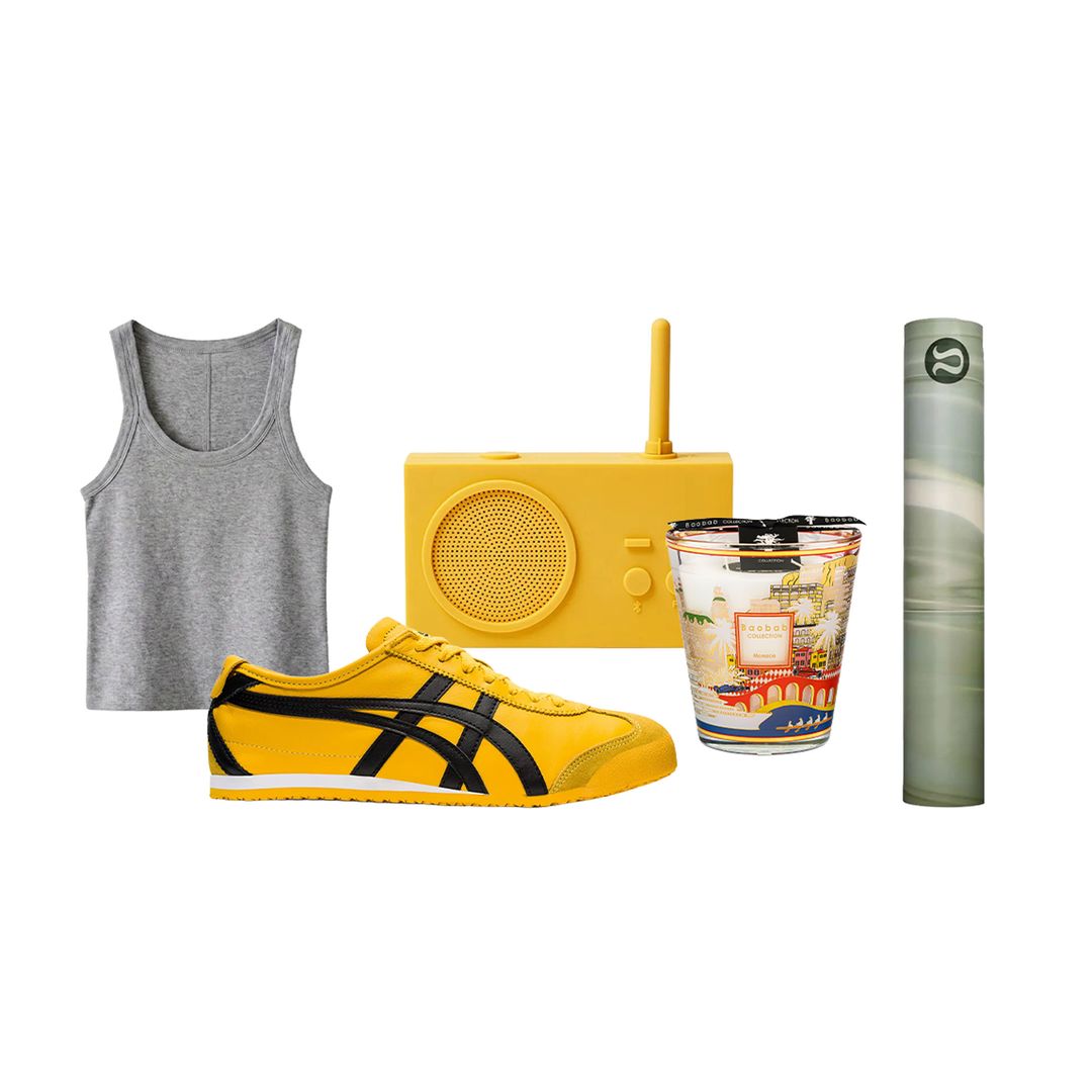 TANK TOP de algodón (16 €), de Zara. ALTAVOZ bluetooth y radio resistente a salpicaduras de agua Tykho 3 (69,90 €), de Lexon. VELA Monaco (168 €, 1,1 kg), de Baobab Collection. ESTERILLA The Mat (88 €), de Lululemon. ZAPATILLA Mexico 66 (160 €), de Onitsuka Tiger