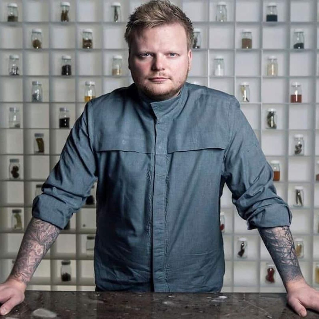 Rasmus Munk en el laboratorio de Alchemist