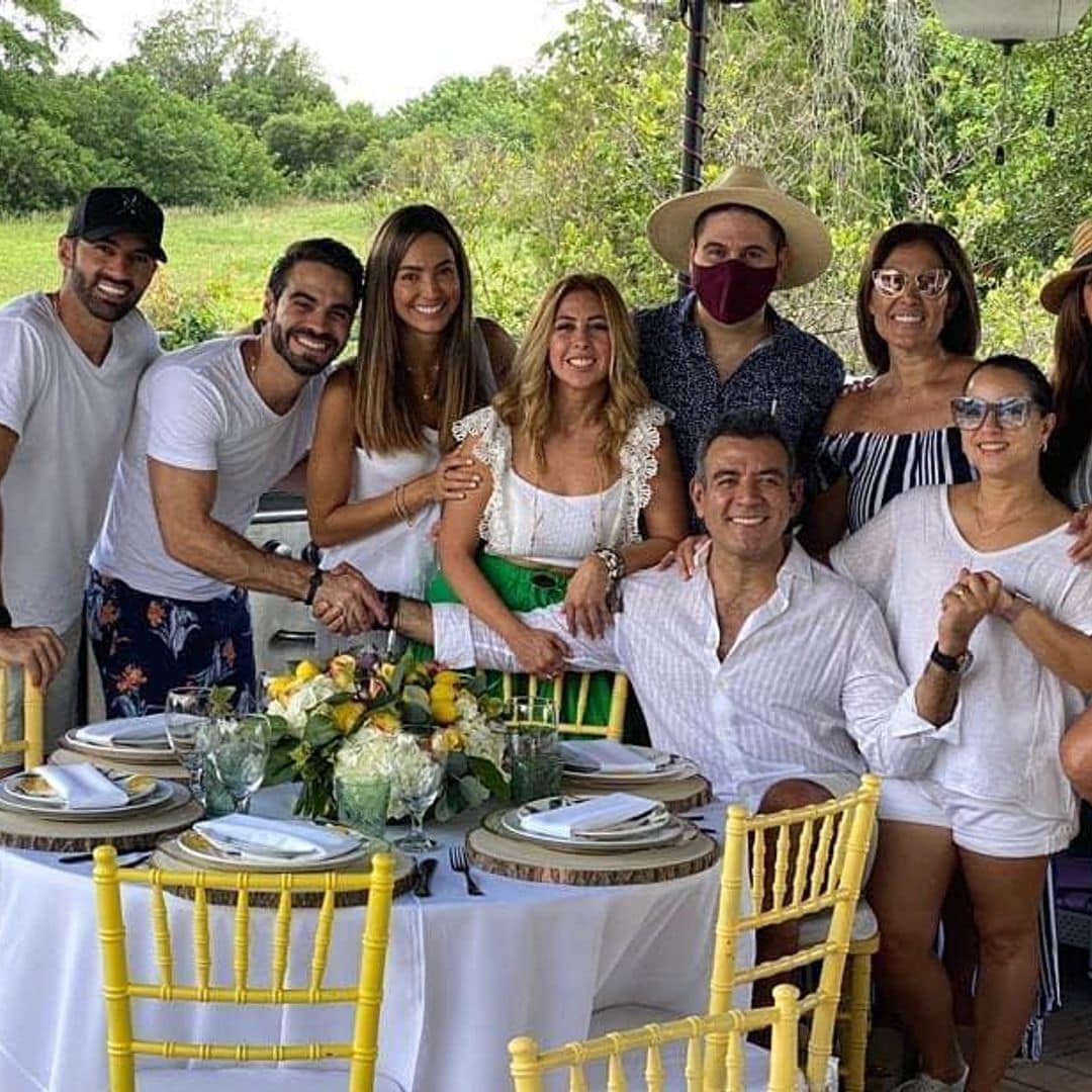 Así fue la fiesta de despedida de Héctor Sandarti organizada por sus excompañeros de ‘Un Nuevo Día’