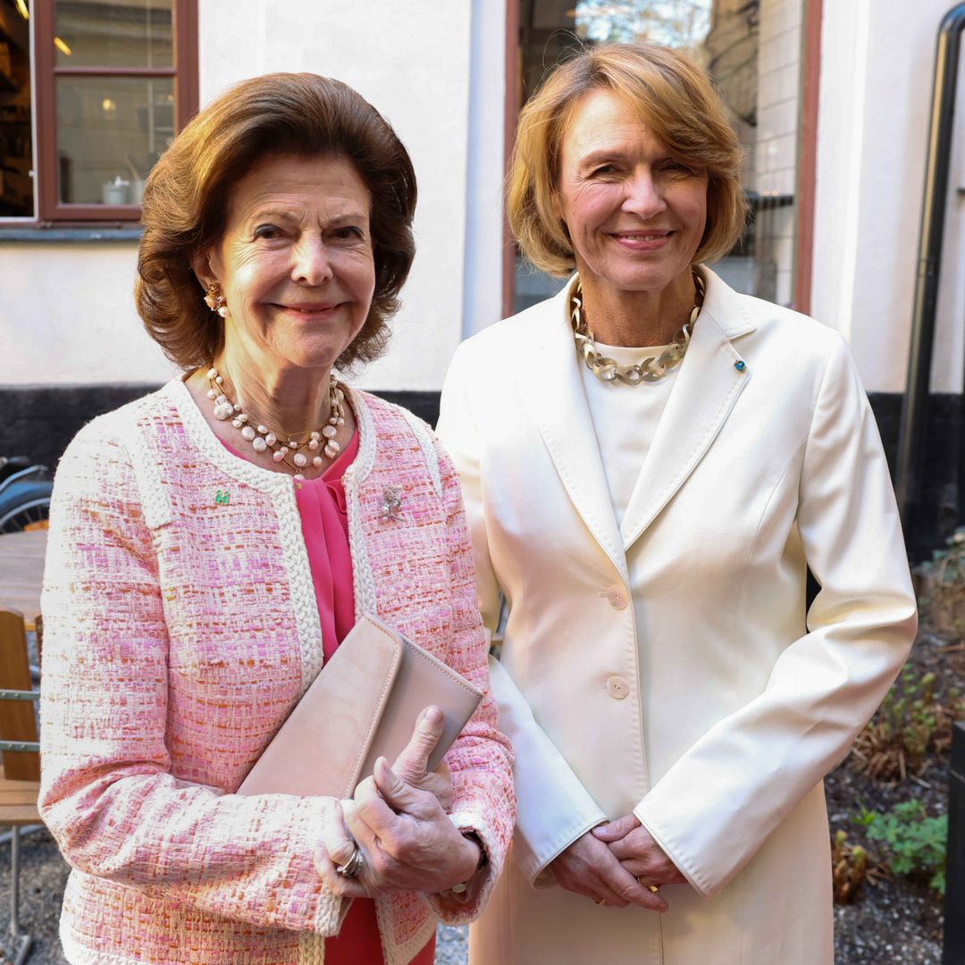 Silvia de Suecia y Elke Büdenbender revolucionan las calles de Estocolmo: así fue su esperado encuentro en el Palacio Real