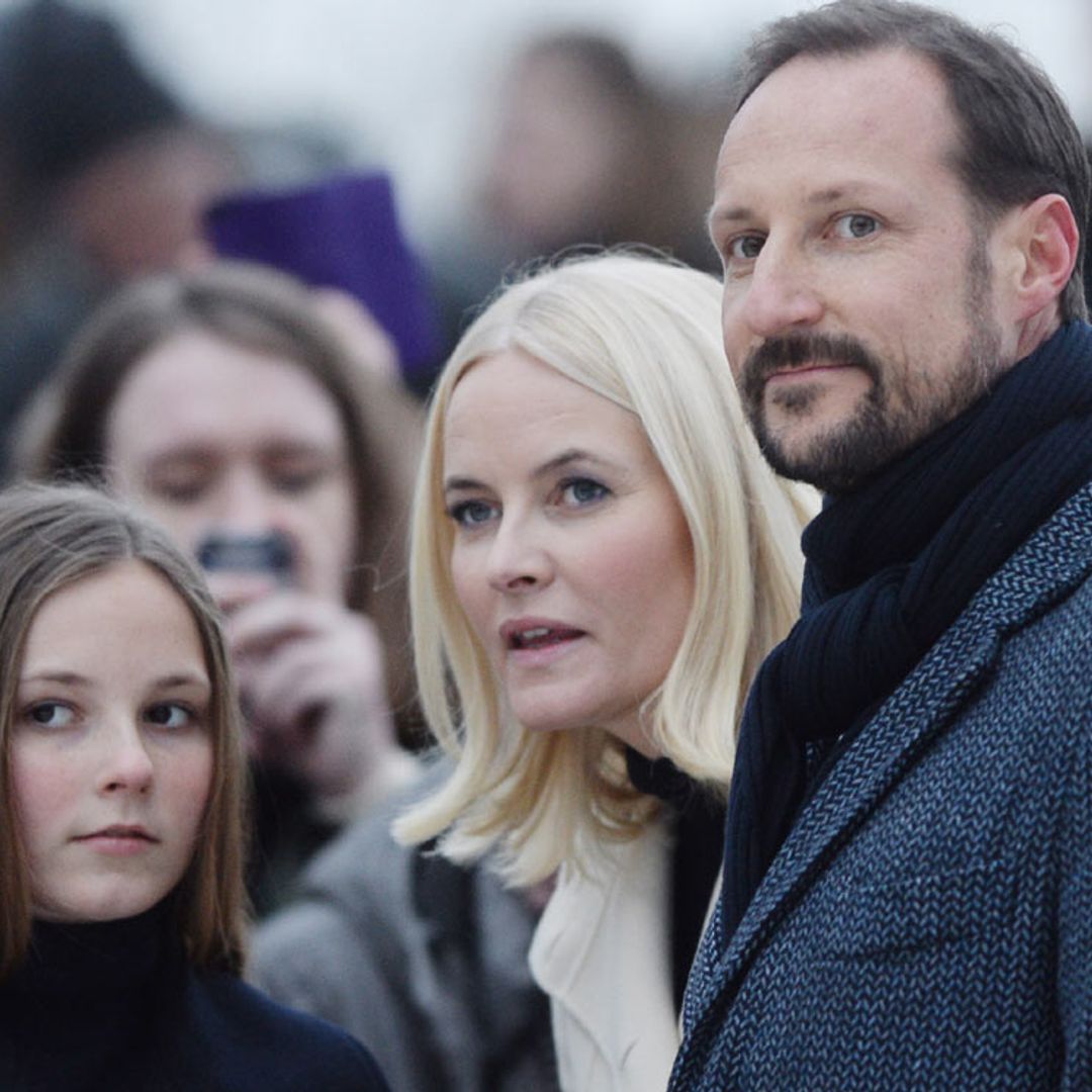 Año de nieves... ¿año de bienes? El susto navideño de Mette Marit de Noruega en plena montaña