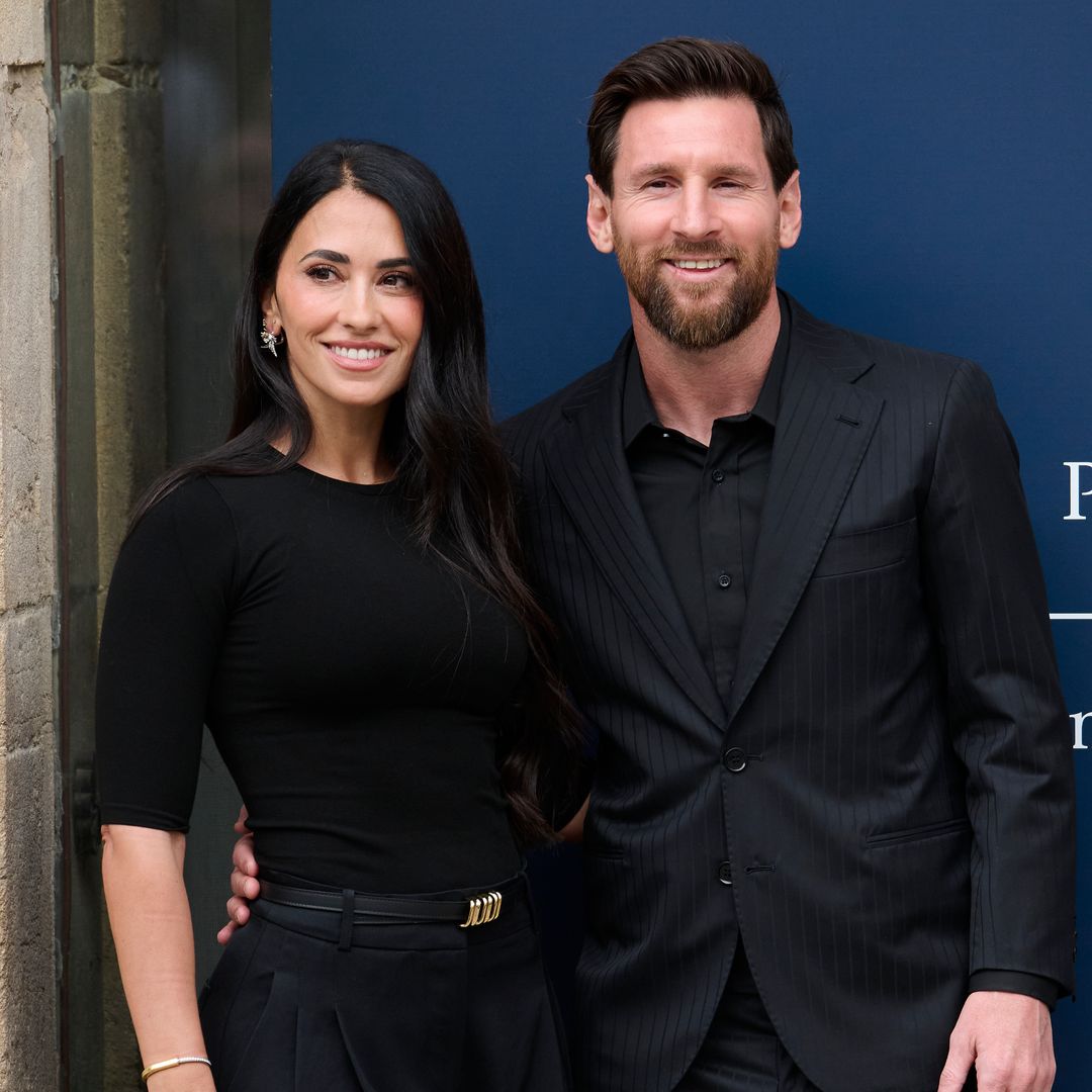 Antonela Roccuzzo, el gran apoyo de Messi durante la ceremonia: analizamos sus 3 looks en Oviedo