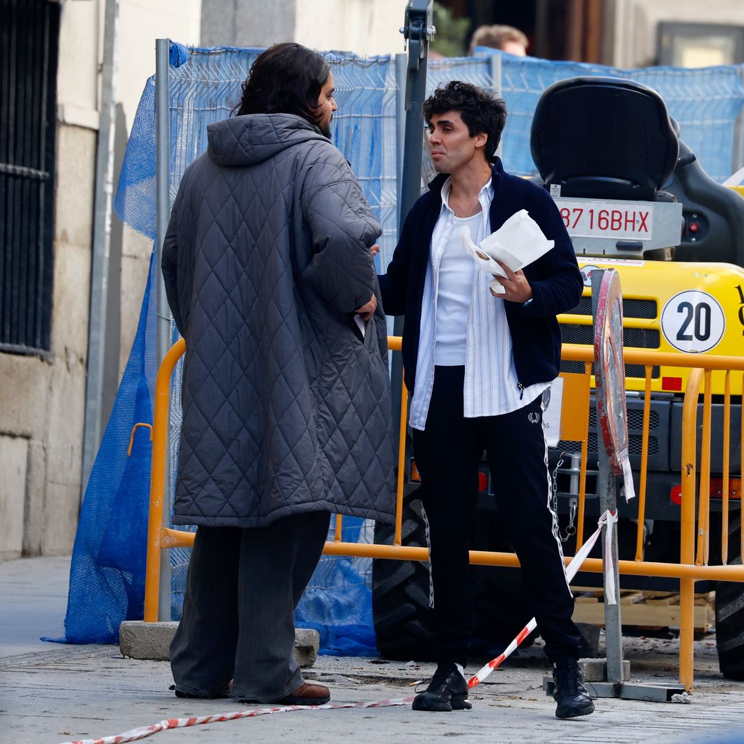 Imágenes de Javier Calvo durante el rodaje de La bola negra