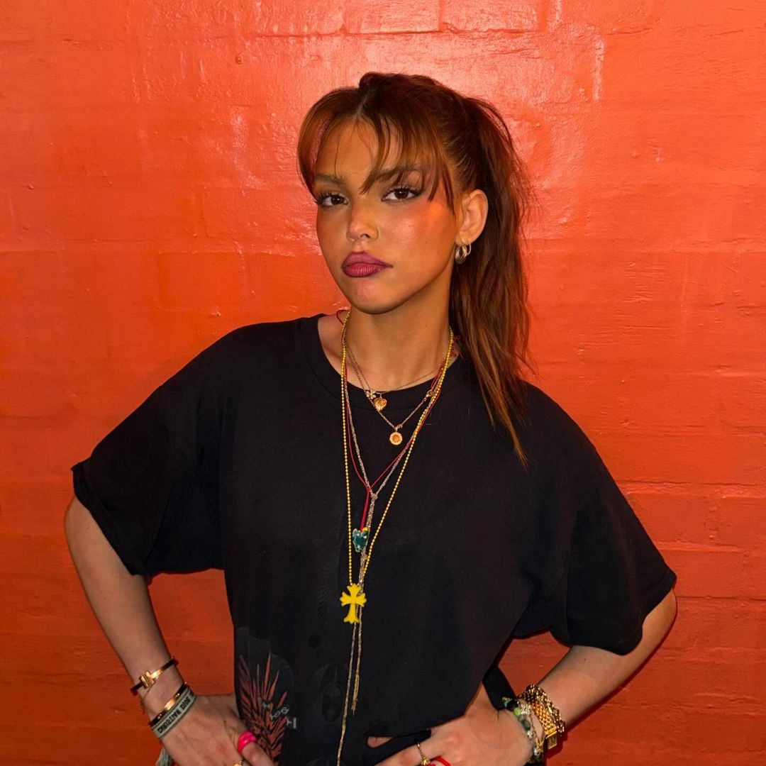 Bu Cuarón se defiende de sus detractores tras las críticas por abrir el concierto de Dua Lipa