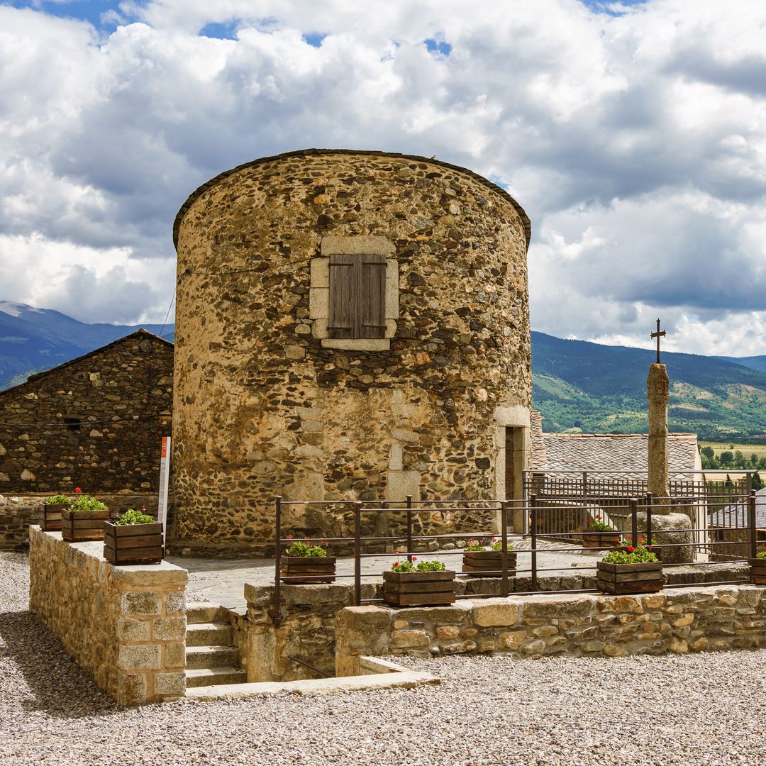 Torre Bernat de So, Llivia, Girona