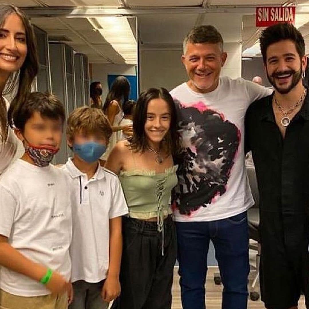 El plan familiar y lleno de música de Alejandro Sanz y Rachel Valdés