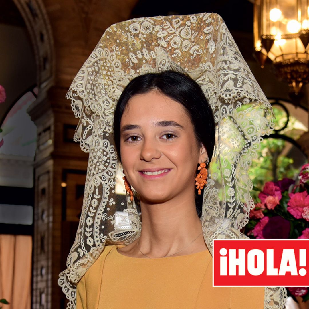 Victoria Federica posa para ¡HOLA! con mantilla, en su debut estelar en la maestranza de Sevilla