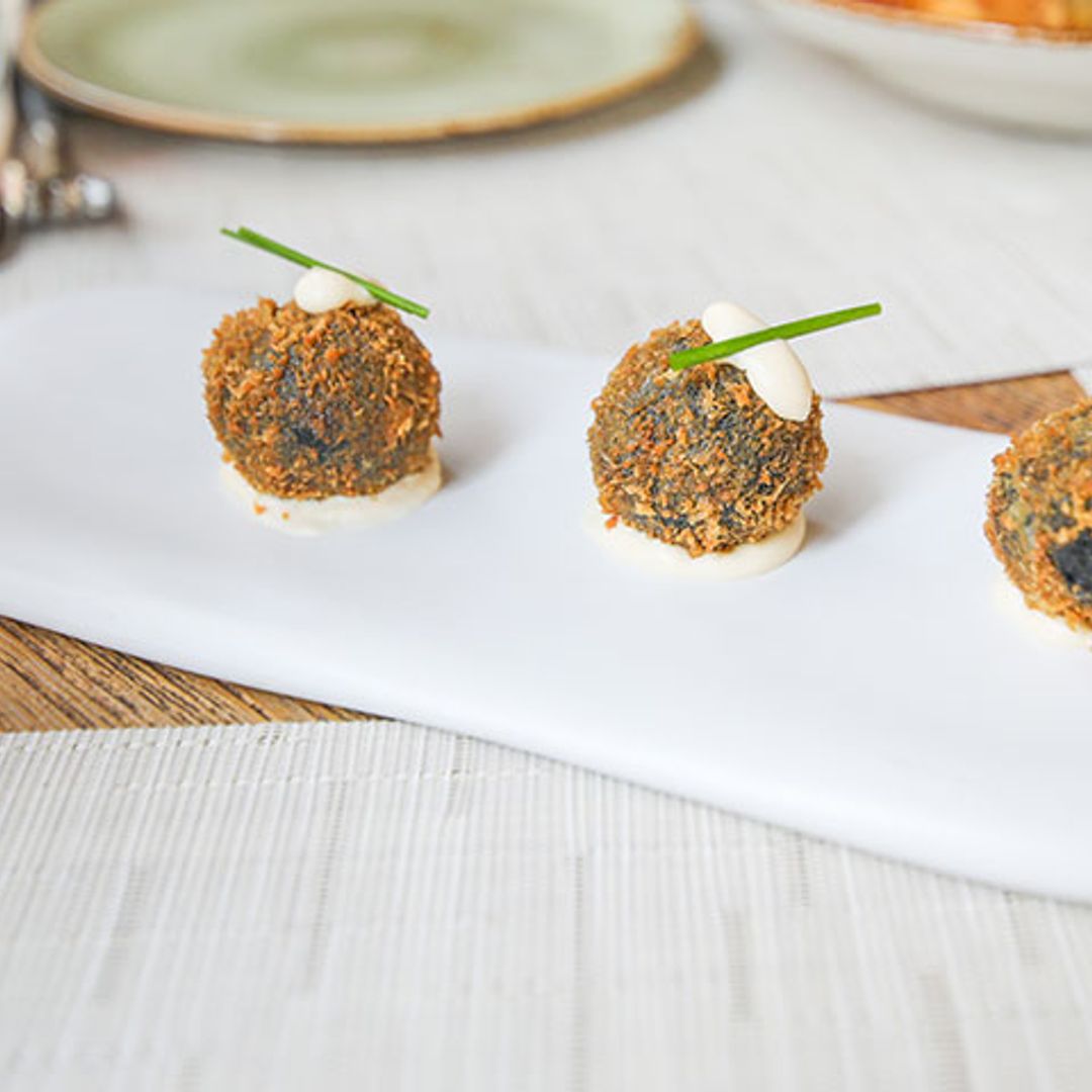 Croquetas de choco con alioli de yuzu