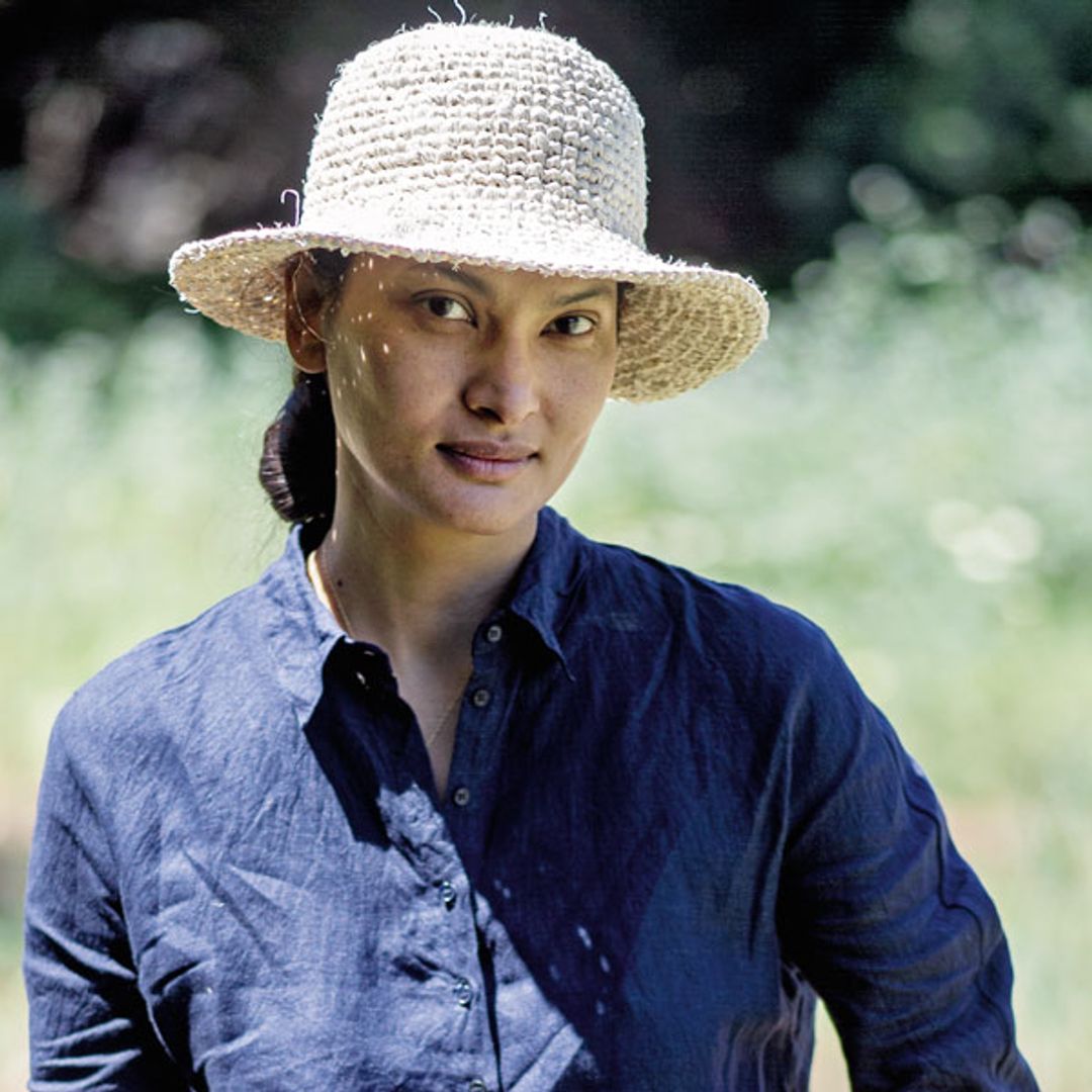 Aprende a cocinar las berenjenas de Rose Chalalai, la chef más famosa en el mundo del arte y la moda