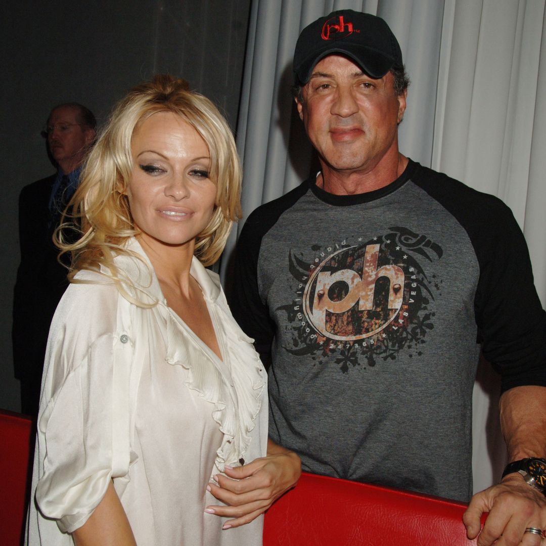 Pamela Anderson, Stallone y una polémica que regresa: "Me ofreció una casa y un coche a cambio de ser su chica número uno"